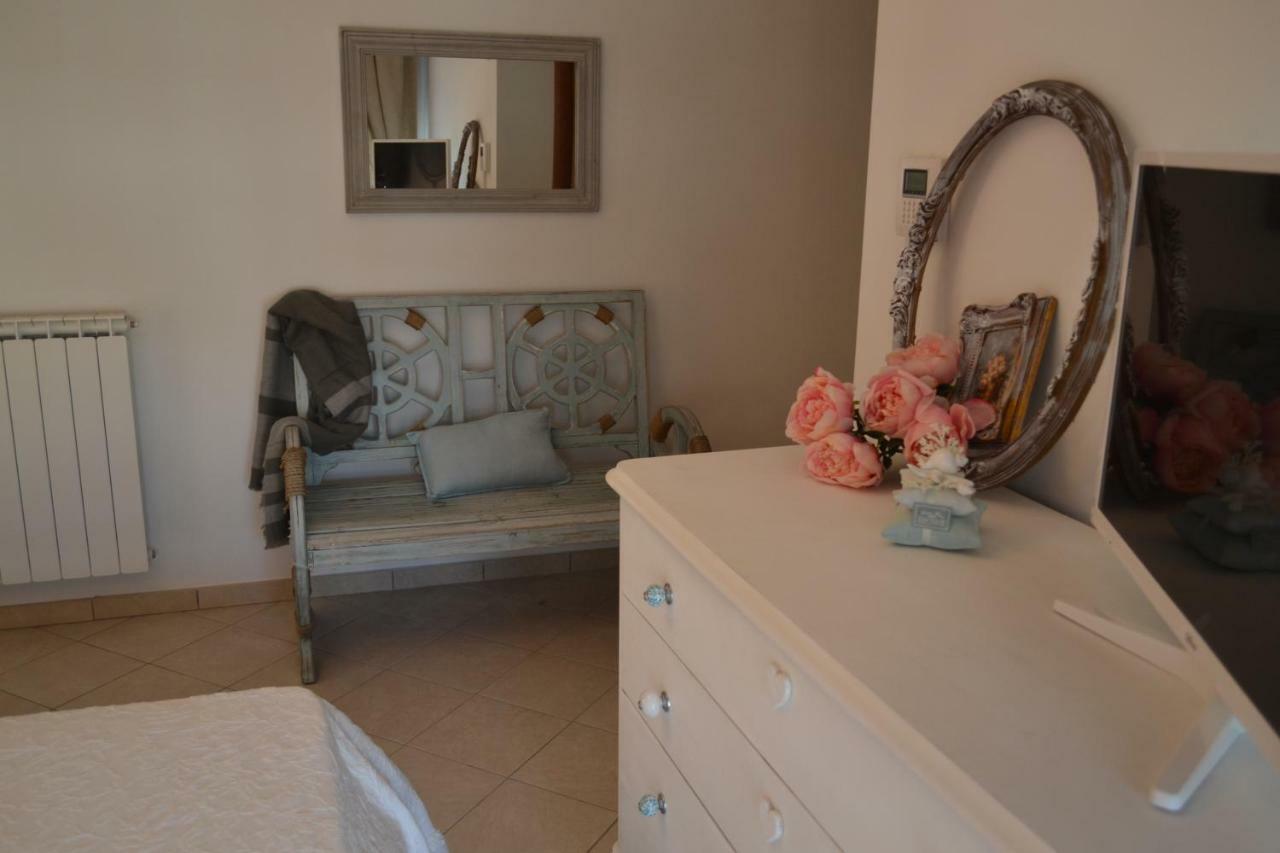 Airport & Fair Suite Apartments Fiumicino Exteriör bild