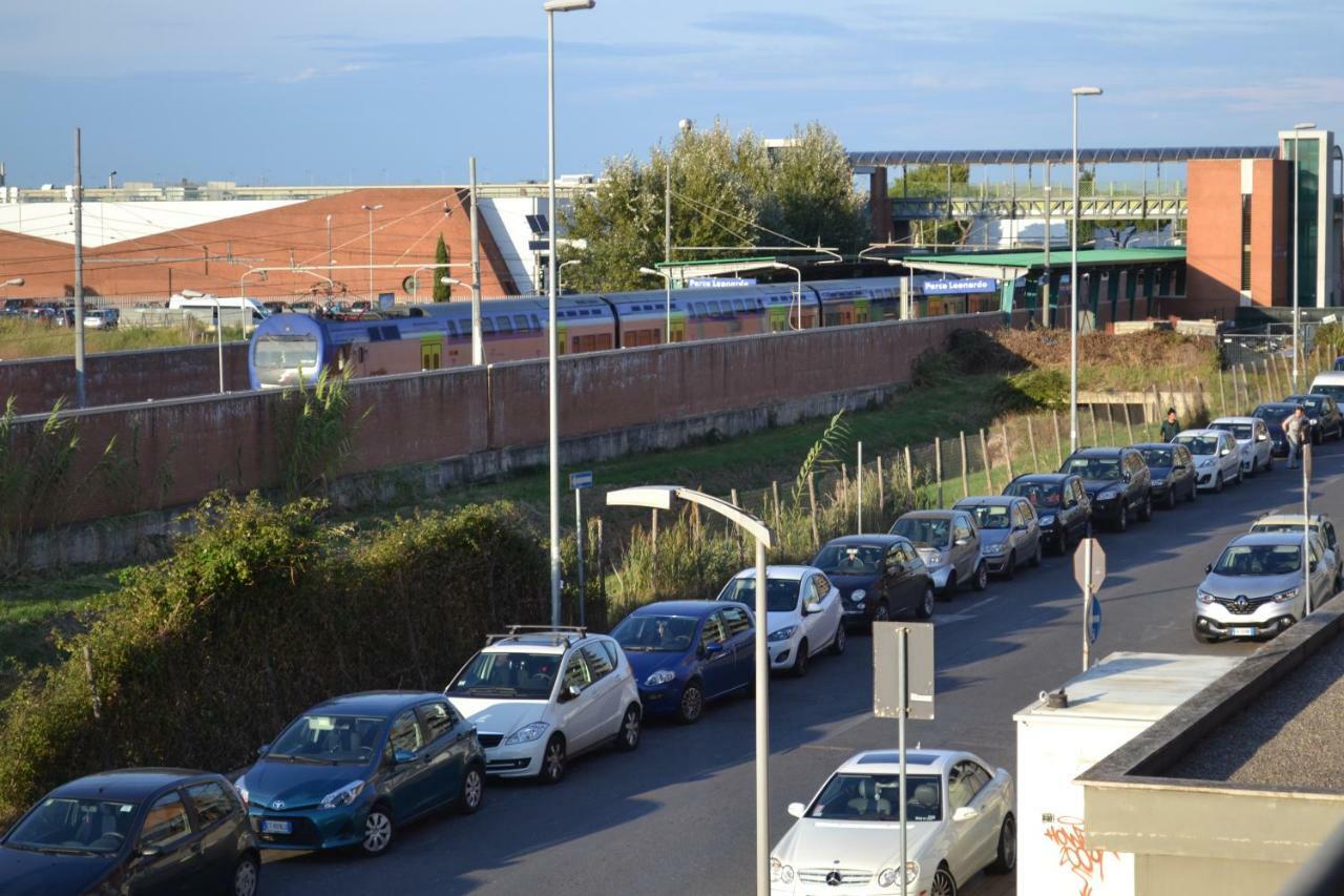 Airport & Fair Suite Apartments Fiumicino Exteriör bild
