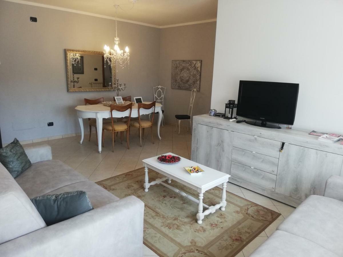 Airport & Fair Suite Apartments Fiumicino Exteriör bild